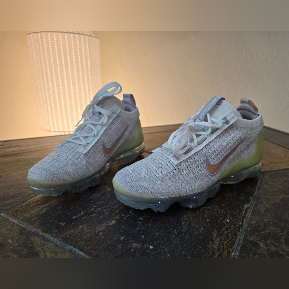 NIKE AIR VAPORMAX FLYKNIT 2021 ☆ Platinum Mint ☆ Size 7 Youth or 8.5 US Womens